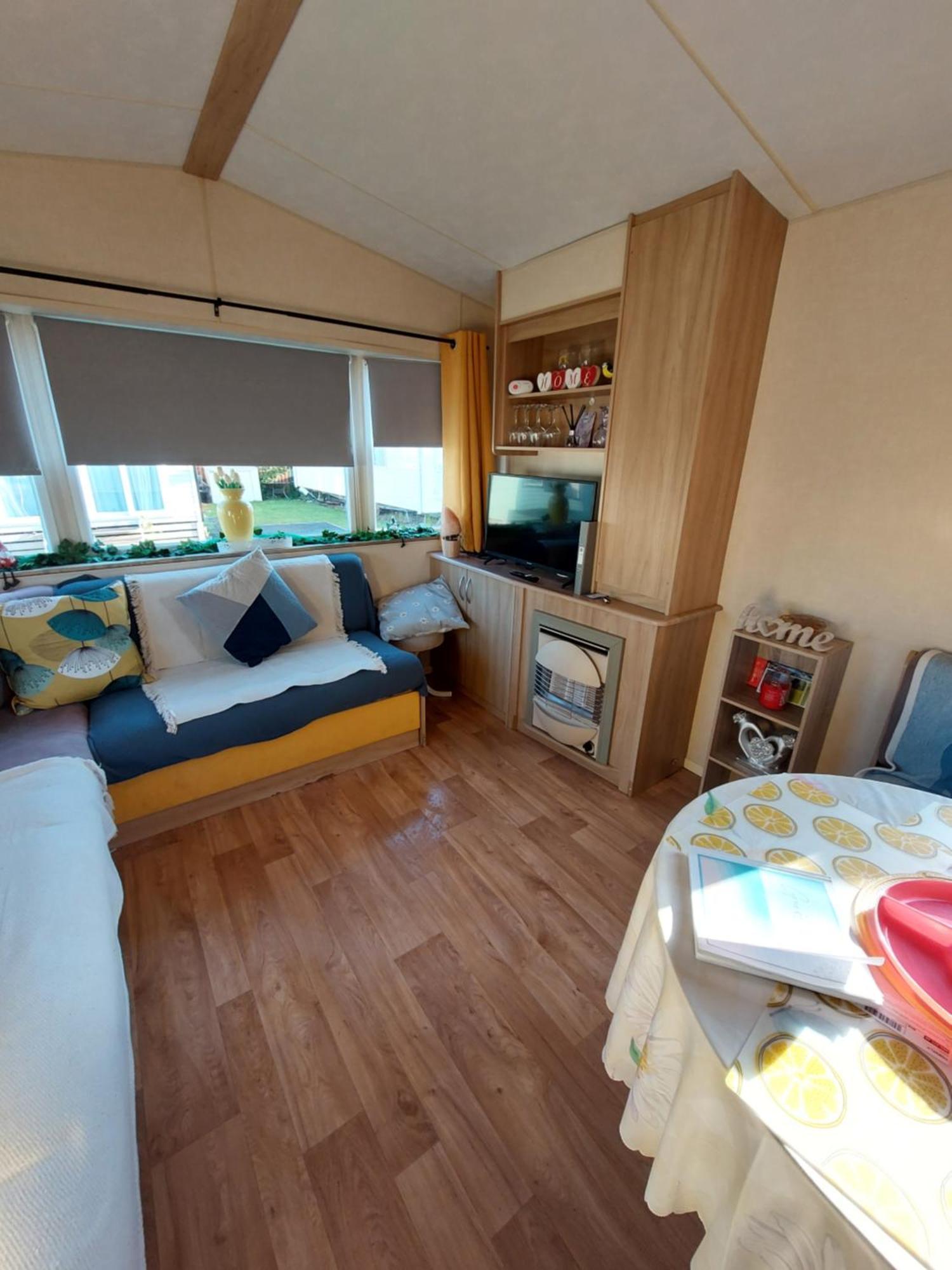 Mags Den Hotel Morecambe Bagian luar foto
