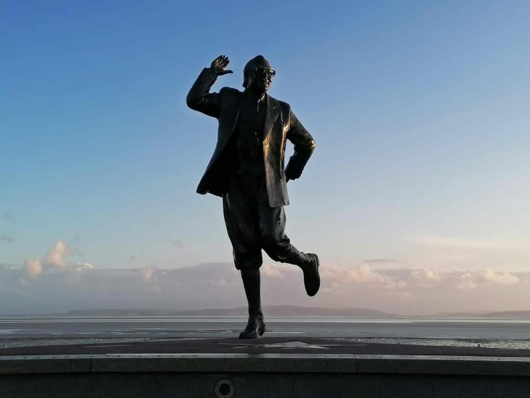 Mags Den Hotel Morecambe Bagian luar foto