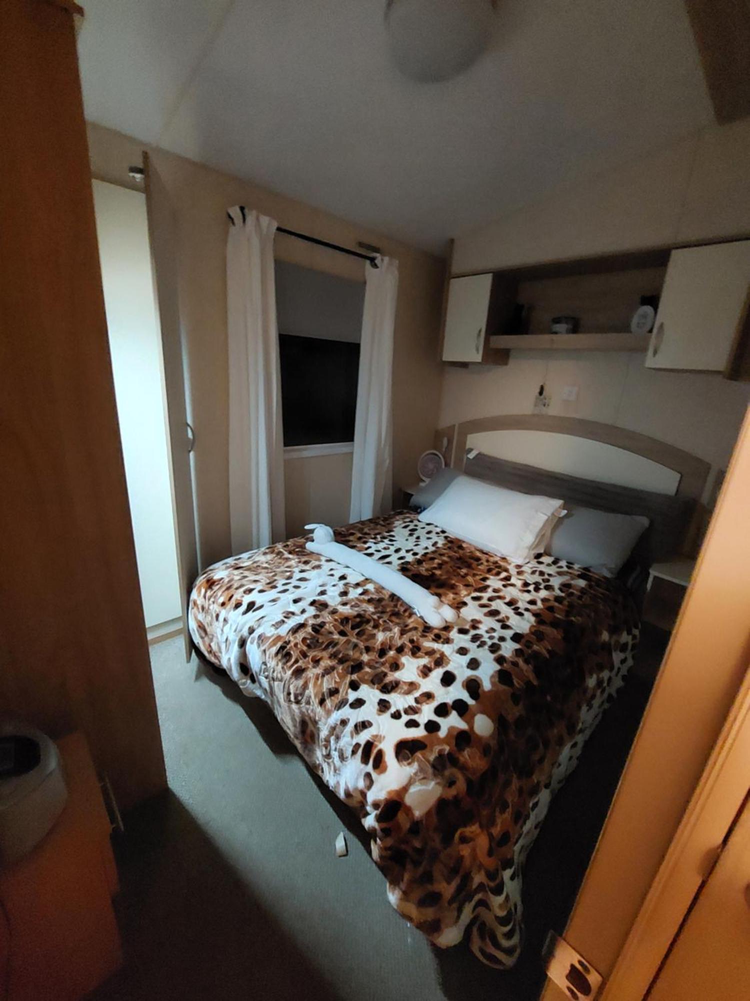 Mags Den Hotel Morecambe Bagian luar foto